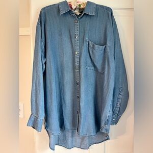LOFT Linen Blend Chambray Button Down
